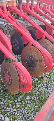 Sembradora - Kuhn - hr 3002d +accord da pneumatic 3,0 m breit