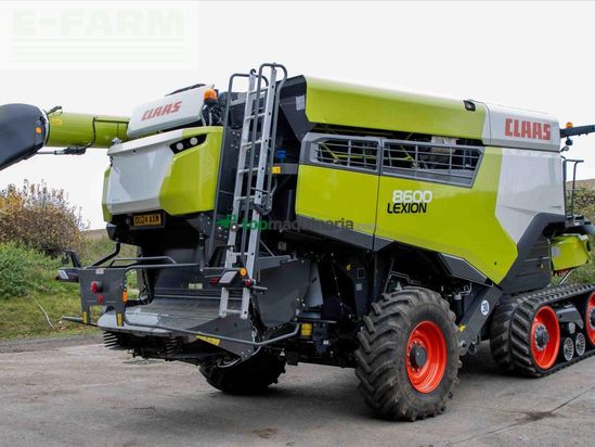 Cosechadora de Cereal - Claas - LEXION 8600 TERRA TRAC