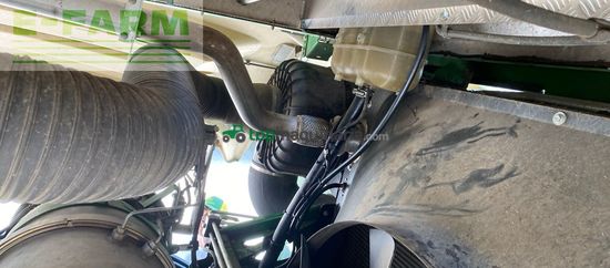 Cosechadora de Cereal - John Deere - 8300