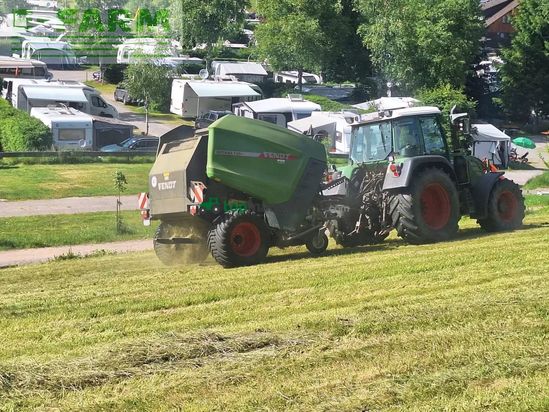 Empacadora gigant - Fendt - rotana 130 f