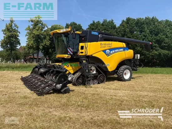 Cosechadora de Cereal - New Holland - cr 8080 + schneidwerk 9,15m vario