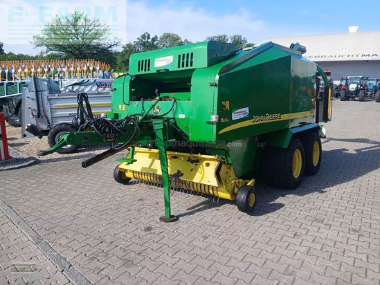 Empacadora gigant - John Deere - 678