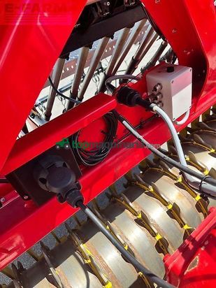 Sembradora -  - vitasem 302 add + pöttinger lion 303.12 wg, kombi