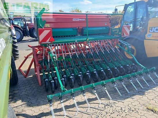 Sembradora - Agro-Masz - ana 30 + sn 301 - 24 reihen