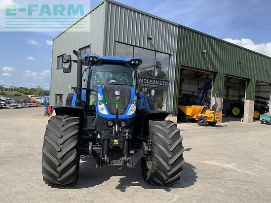 Tractor agrícola - New Holland - t7.260 tractor (st23278)