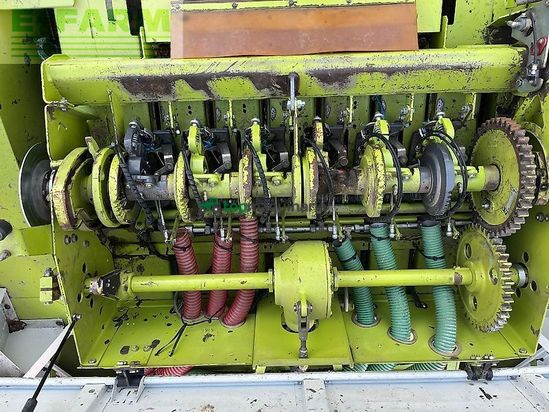 Empacadora gigant - Claas - quadrant 2200 rc