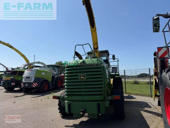 Cosechadora de Cereal - John Deere - 7300