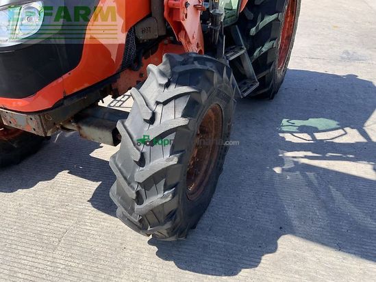 Tractor agrícola - Kubota - m7060 tractor (st23817)