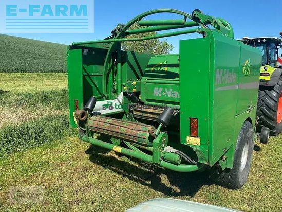 Empacadora gigant - McHale - fusion i einsatzbereit mit 31.000 ballen