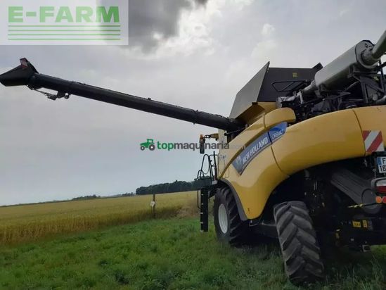Cosechadora de Cereal - New Holland - cr 8.80