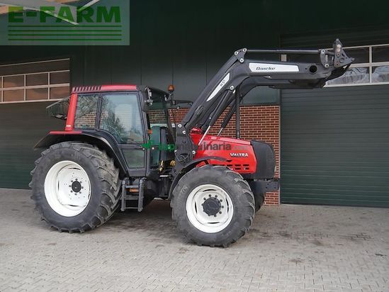 Tractor agrícola - Valtra - x 100 knicklenker mit quicke frontlader