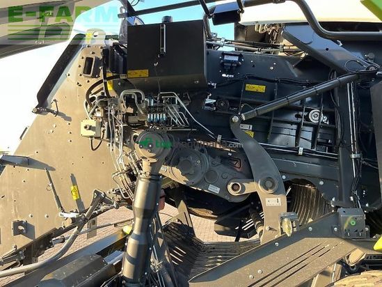 Empacadora gigant - Claas - quadrant 5300 fc t+st