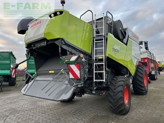 Cosechadora de Cereal - Claas - trion 660 mit vario 770