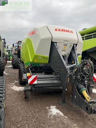 Empacadora gigant - Claas - quadrant 5300 fc t+st