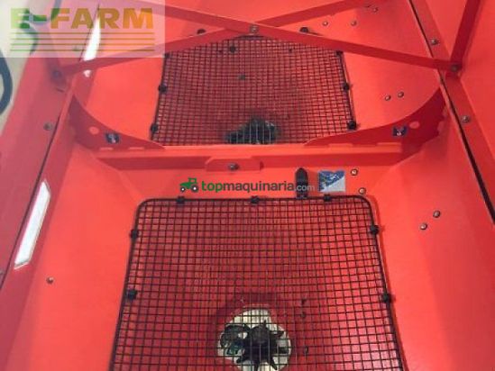 Esparcidor - Rauch - axis-m 30.2 emc+w vs dynamic