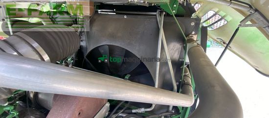 Cosechadora de Cereal - John Deere - 8300