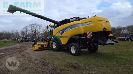 Cosechadora de Cereal - New Holland - cx 8040