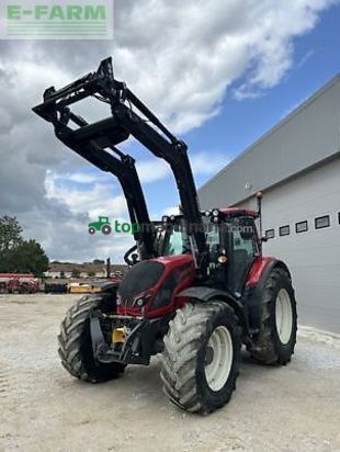 Tractor agrícola - Valtra - n134a