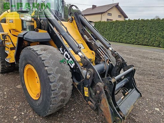 Minicargadora - JCB - 437 ht