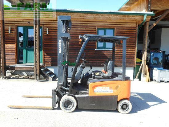 Elevadora - Doosan - b20x-7 triplex 5,5m + ss + 4. kreis
