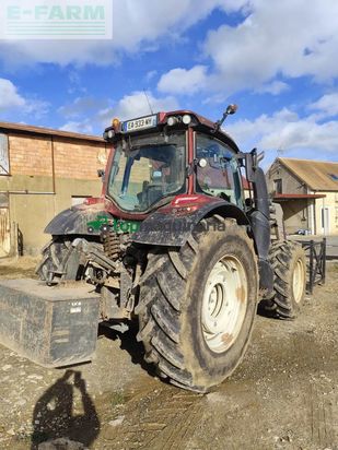 Tractor agrícola - Valtra - n174