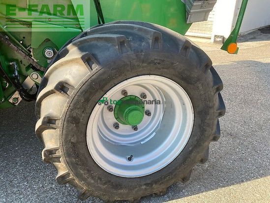 Empacadora gigant - John Deere - f 441 m
