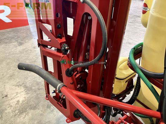 Atomizador - Hardi - master plus - 1800 liter - 15 meter