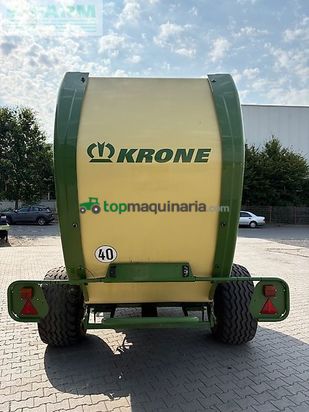 Empacadora gigant - Krone - comprima v 210 xc