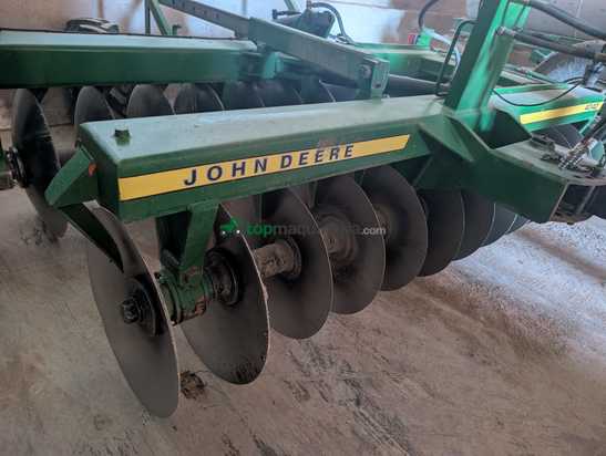 Grada de 26 discos  John Deere 4040