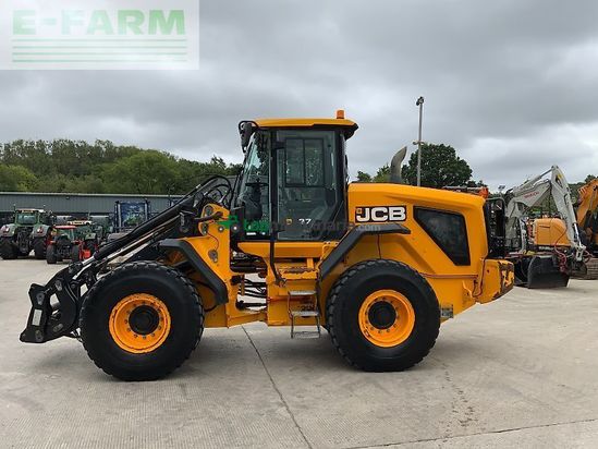 Minicargadora - JCB - 437 wheeled loading shovel (st23075)