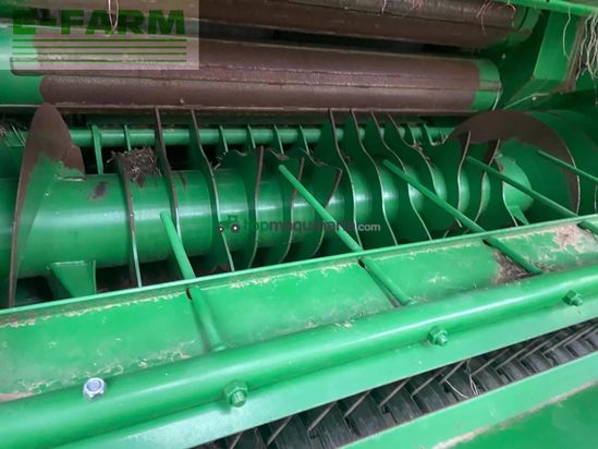 Empacadora gigant - John Deere - v 461 r