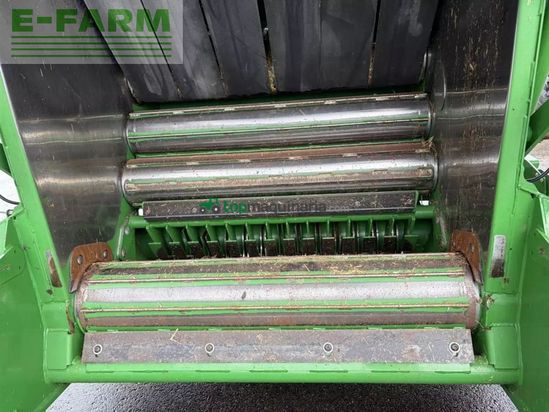 Empacadora gigant - John Deere - v461m iso bus