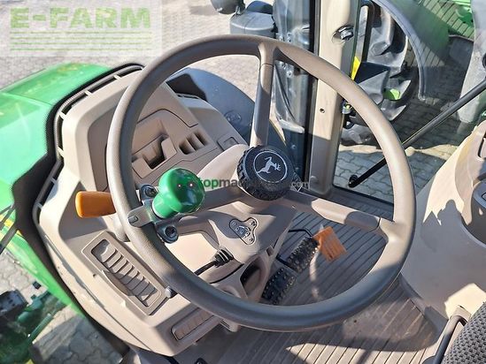 Tractor agrícola - John Deere - 6090m pq+ kriechgang