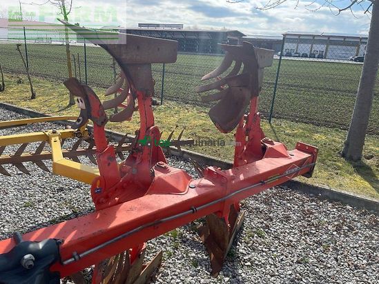Arado - Kuhn - vari-master 153 mit schollencracker