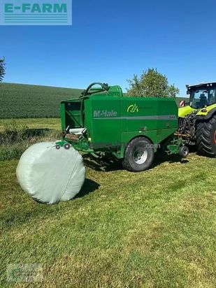 Empacadora gigant - McHale - fusion i einsatzbereit mit 31.000 ballen