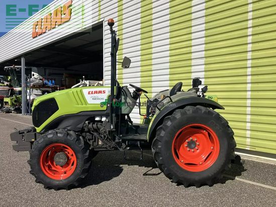 Tractor agrícola - Claas - nexos 230 f arceau