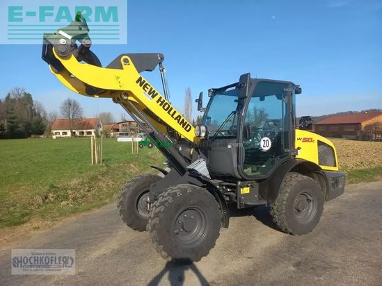 Minicargadora - New Holland - w50c