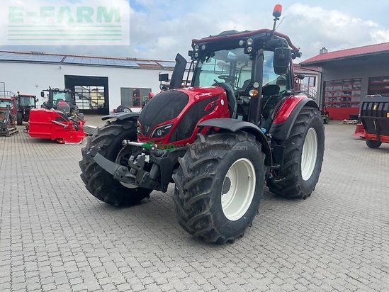 Tractor agrícola - Valtra - n154 a mit fk und rüfa