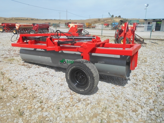 Rodillo y rulo - Llorente - 4 metros hidraulico