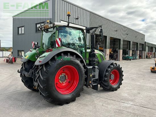 Tractor agrícola - Fendt - 724 profi plus tractor (st27635)