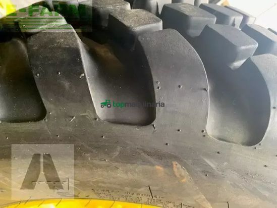 Tractor agrícola - John Deere - 300/70-20