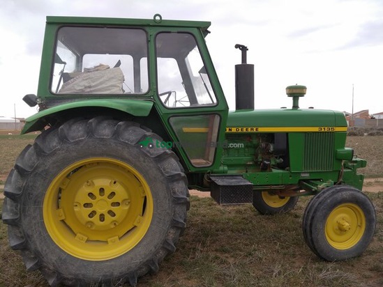 Tractor agrícola - John Deere - 3135