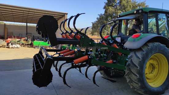 CULTIVADOR SEMICHISEL DE 17 BRAZOS 40X30 EN 2 FILAS