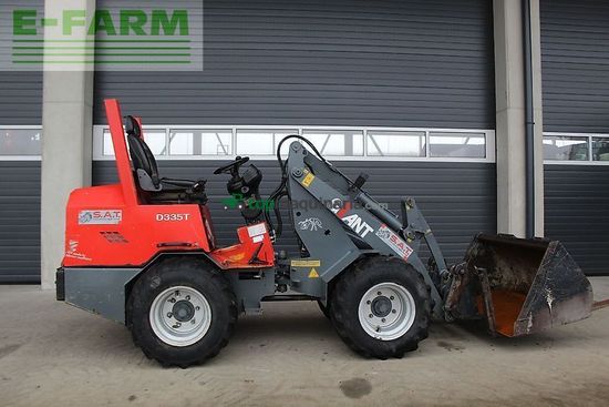 Minicargadora - Giant - hoflader d 335 t