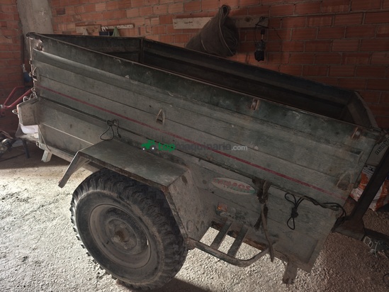 Remolque agrícola con basculante 