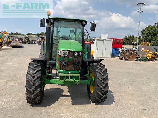 Tractor agrícola - John Deere - 6110mc tractor (st26631)