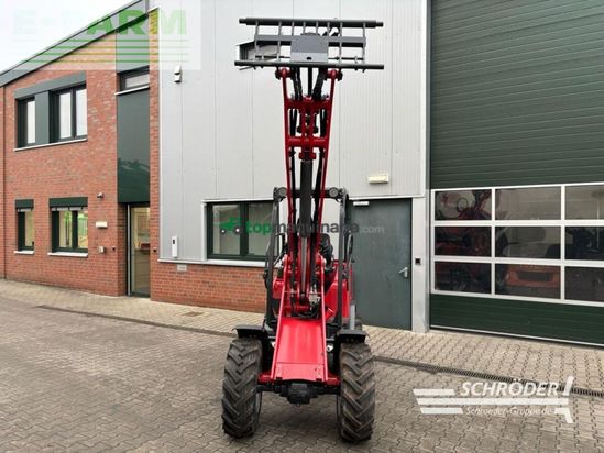 Minicargadora - Schaffer - 3650