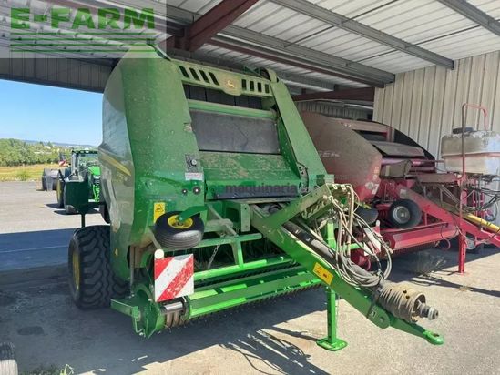 Empacadora gigant - John Deere - v451m