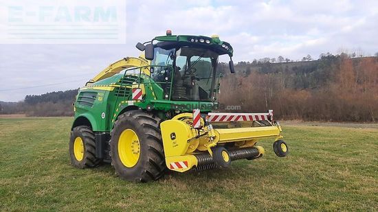 Cosechadora de Cereal - John Deere - 8400