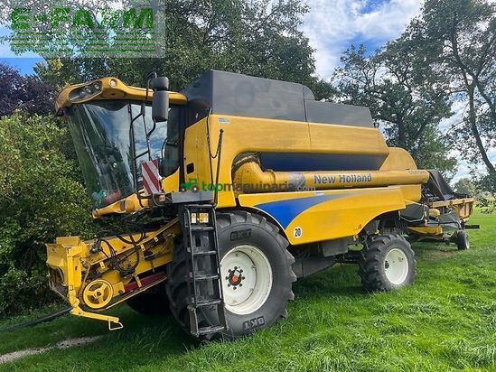 Cosechadora de Cereal - New Holland - csx 7040